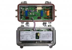 Small size trunk amplifier, 1 active outputs up to 2 with passive splitting, 1 GHz / 200 MHz